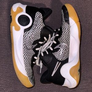 Nike KD Trey 5 IX Black Metallic Cool Grey Men's Size 8.5